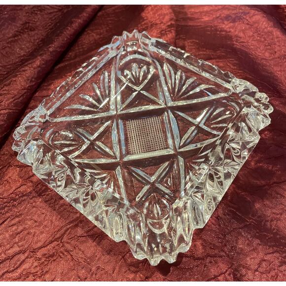 Heavy CUT GLASS Cigar Cigarette 6" X 6" ASHTRAY /trinket Tray - Picture 1 of 7